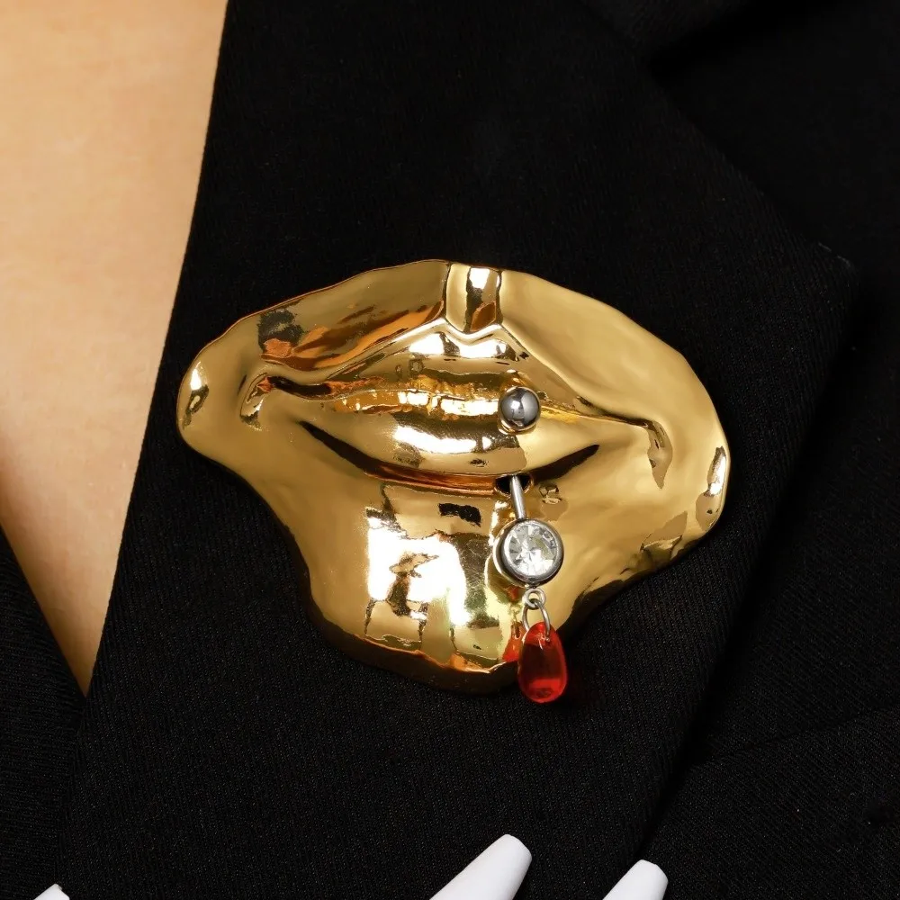 Personality Gift Exaggerated Lip Brooches Party Clothing Cloth Decoration Artistic Lip Brooch Mouth Jewelry Badge Women and Men