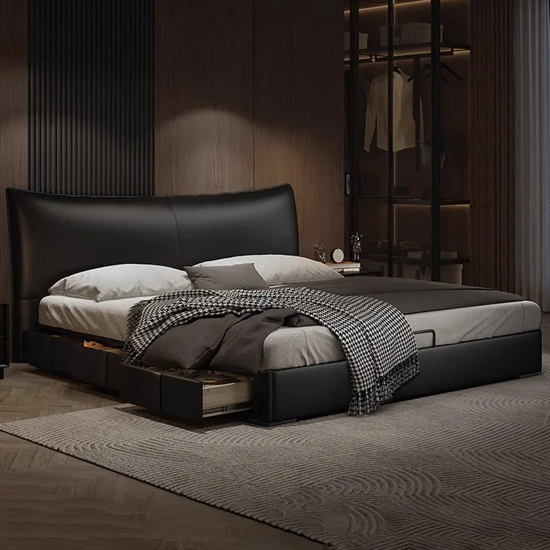 Moderne, einfache kleine Wohnung mit Doppelbett