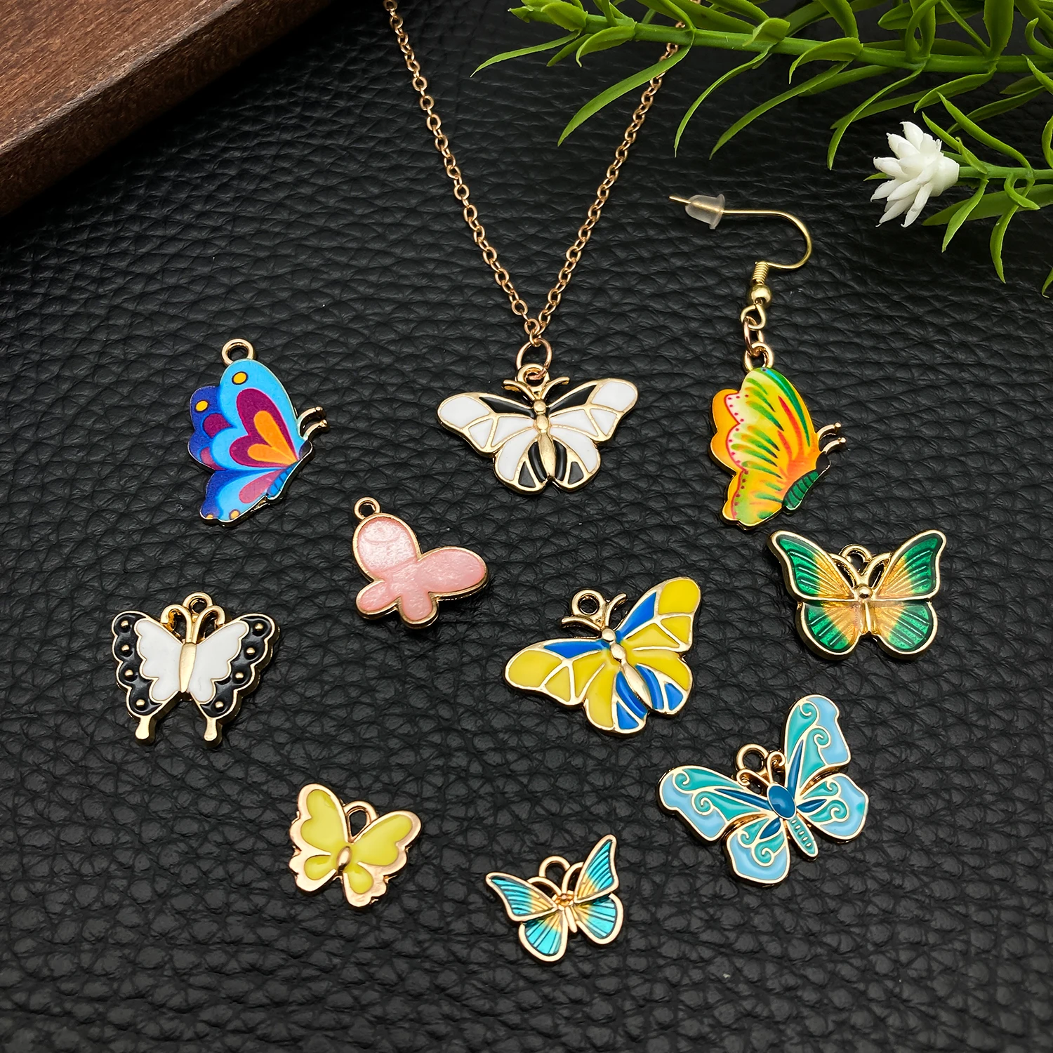 Random 100pcs Drip Zinc Alloy Butterfly Series Charms Pendant DIY Necklace Bracelet Earrings Jewelry Accessories