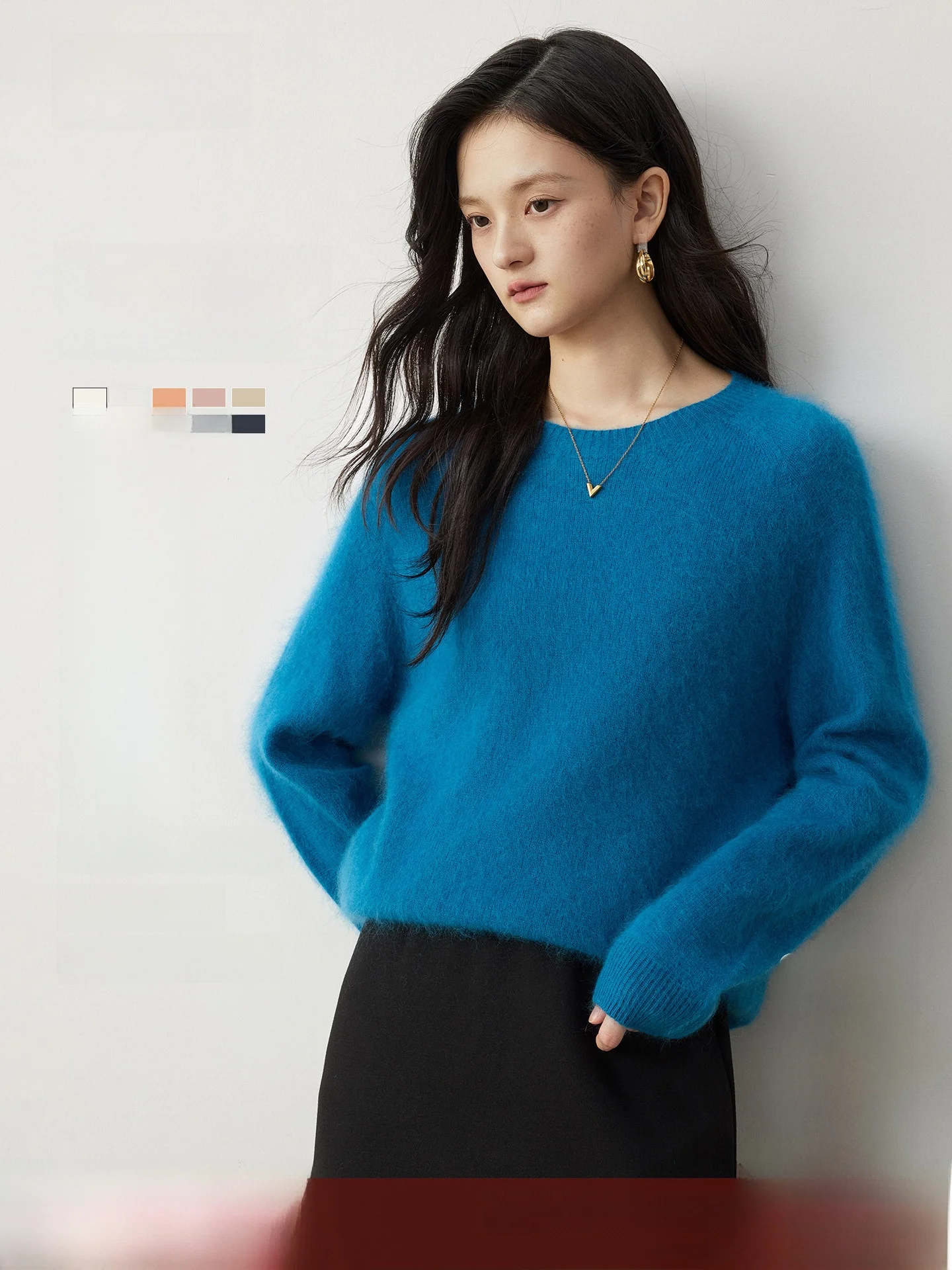 Blue round Neck Knitted Sweater Women's Loose Fit Autumn Winter Versatile Crew Neck Knitwear Soft Wool Cashmere Silk Blend