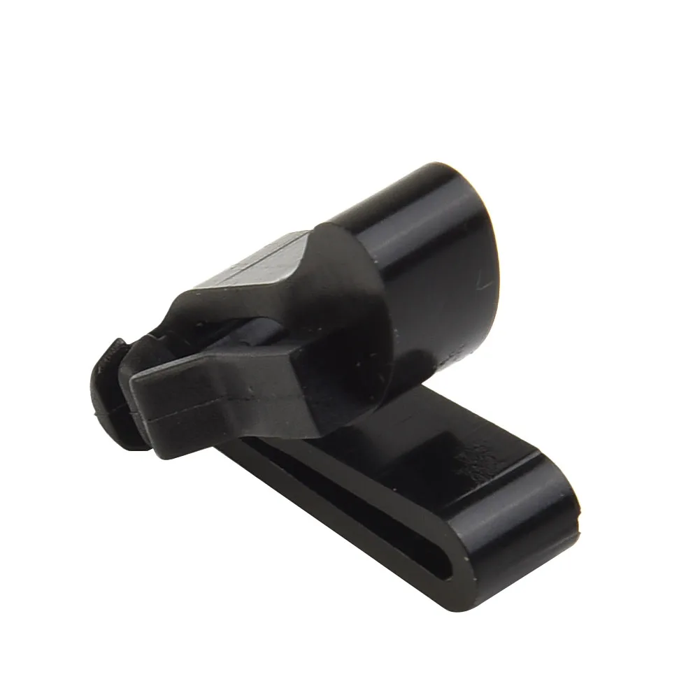 For LAND Rover For DISCOVERY 2 Fuel Flap Latch Retaining Clip BPX700010 Direct Replacement Made of ABS Material