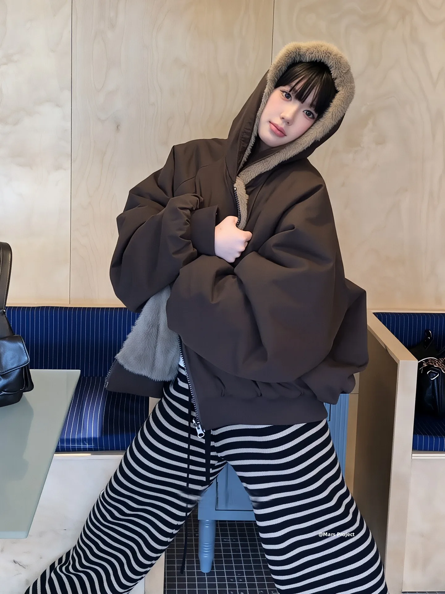 

Новая женская двусторонняя зимняя хлопковая куртка 2025 года с флисовой подкладкой, утепленная, свободного кроя, на молнии, для города, Mountain Eagle Sle