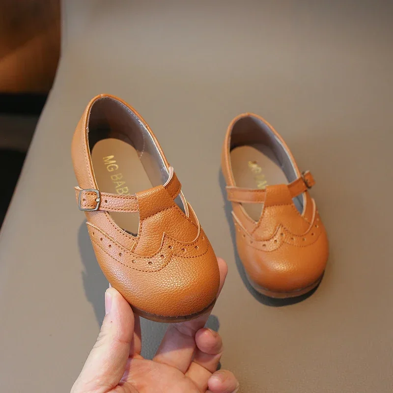 

2024 Four Seasons Girls Leather Shoes New Korean PU Simple Versatile Soft Cute Princess Shoes Soft Solid Color Kids Casual Shoes