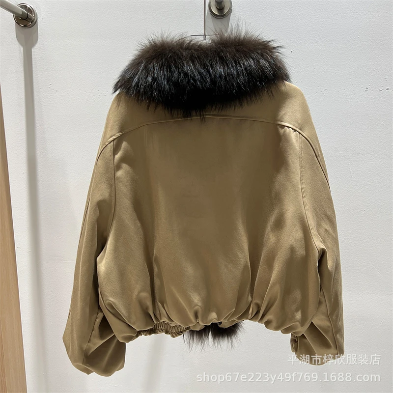 New winter loose-fitting parka down jacket with raccoon fur collar, high-quality women's short style 2026 fur and duck down coat