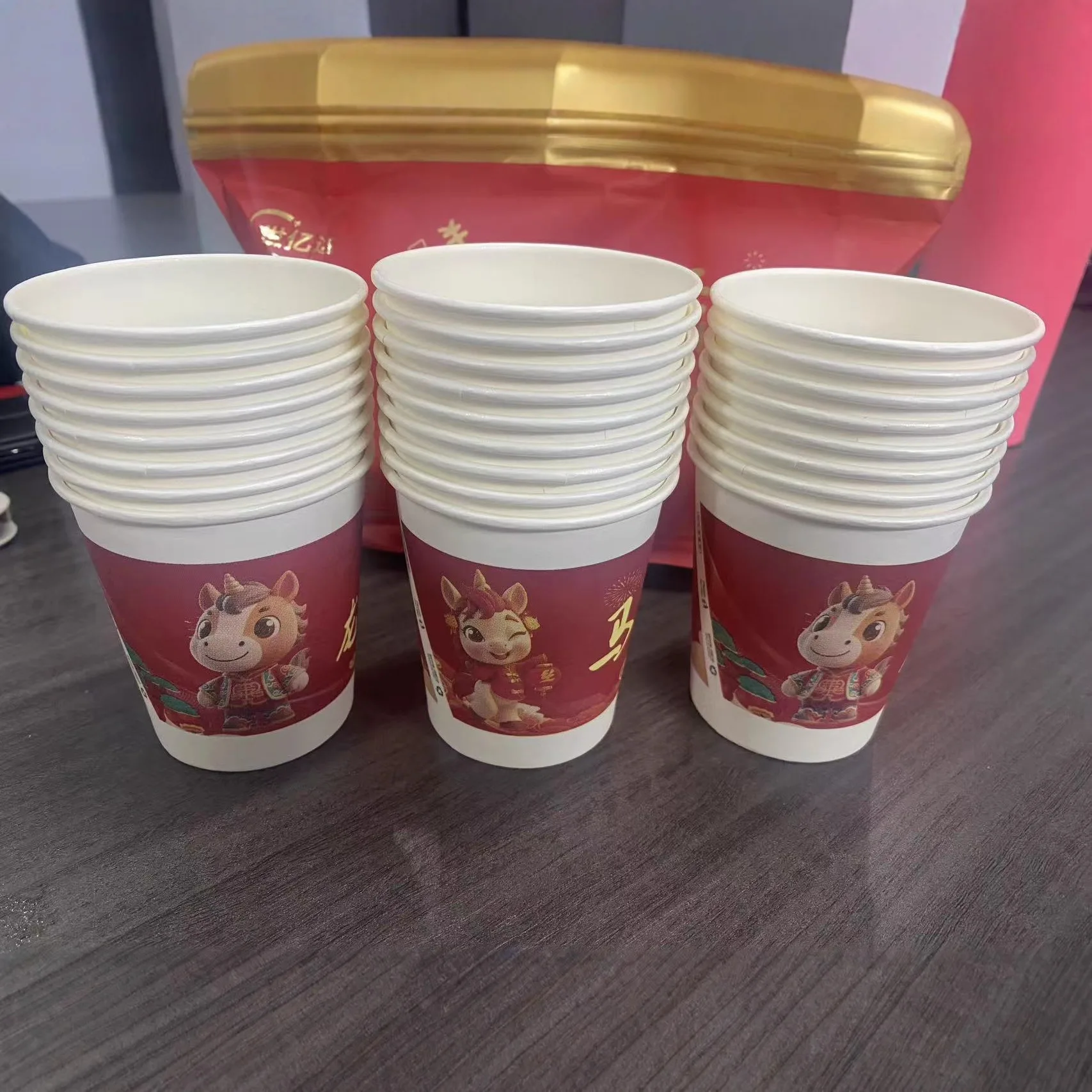 Thickened Disposable Paper Cups for Wedding And New Year Celebration  Year Design Home Use Guest Cups Wedding Tea Servin...