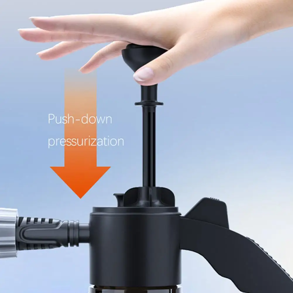 2L Hand Pump Foam Sprayer Snow Foam Gun Nozzle With Pressure Relief Valve Car Wash Spray Bottle Window Cleaning  Tools