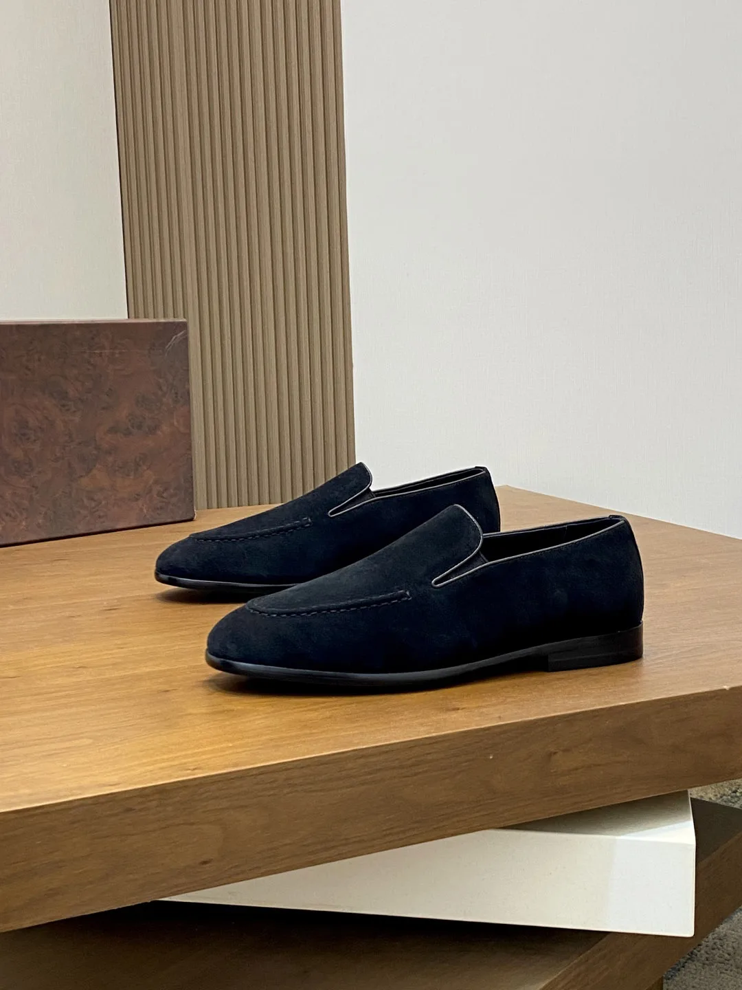 2025 início do outono inverno novos sapatos de couro formais e casuais masculinos feitos de pele de bezerro com sola de borracha interna respirável, 39-46