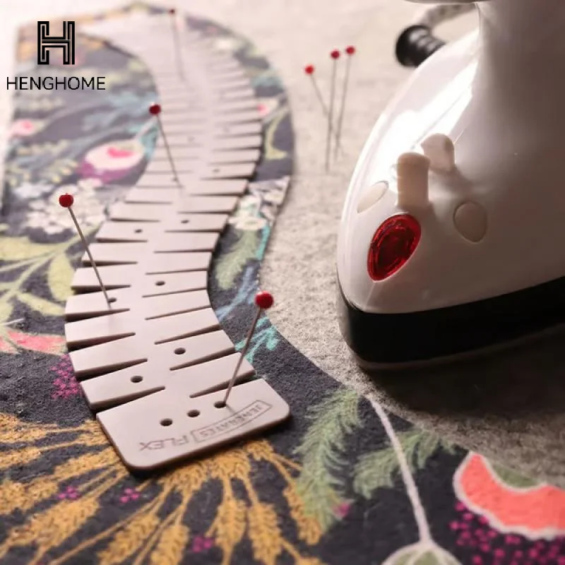 1pcs Silicone Hemmer Professional Sewing Tool DIY Hem Ruler Sewing Auxiliary Tool Multiple Colors