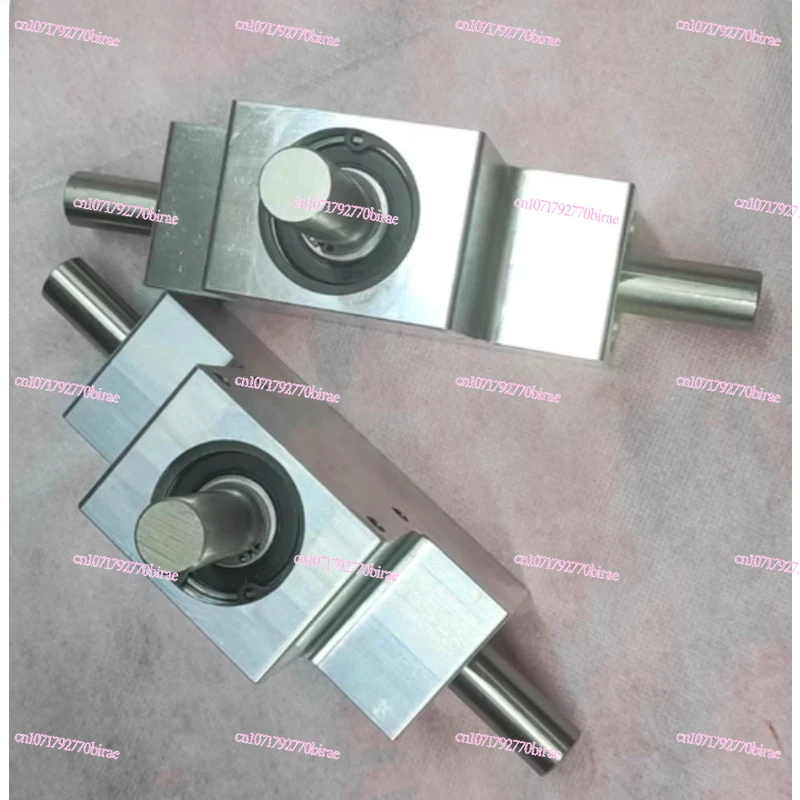Small Speed Ratio 1:1 Single/Dual Output Shaft Diameter 15mm 90 Degree Commutator Corner Spiral Bevel