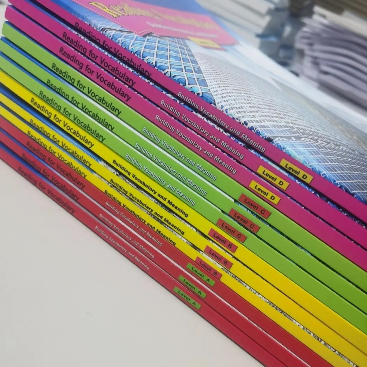 Reading For Vocabulary - Four-volume Set of English Reading Materials for Elementary and Middle School Students