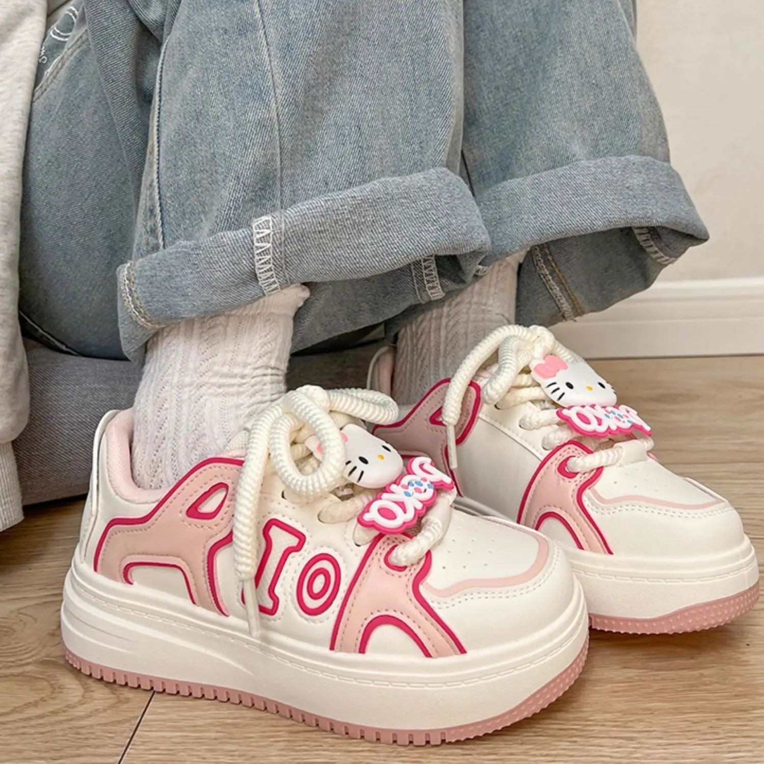 Sanrio Hello Kitty Japanese Style New Women's Sneakers Fashion Versatile Sweet Casual Shoes Cute Cartoon Niche Trend Board Shoes