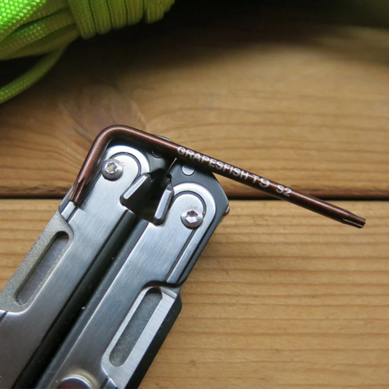 

CNC S2 Steel Alloy Material T9 Torx Button Head Wrench Spanner Screwdriver for Leatherman ARC FREE P2 P4 T2 T4 Pliers Tool Screw