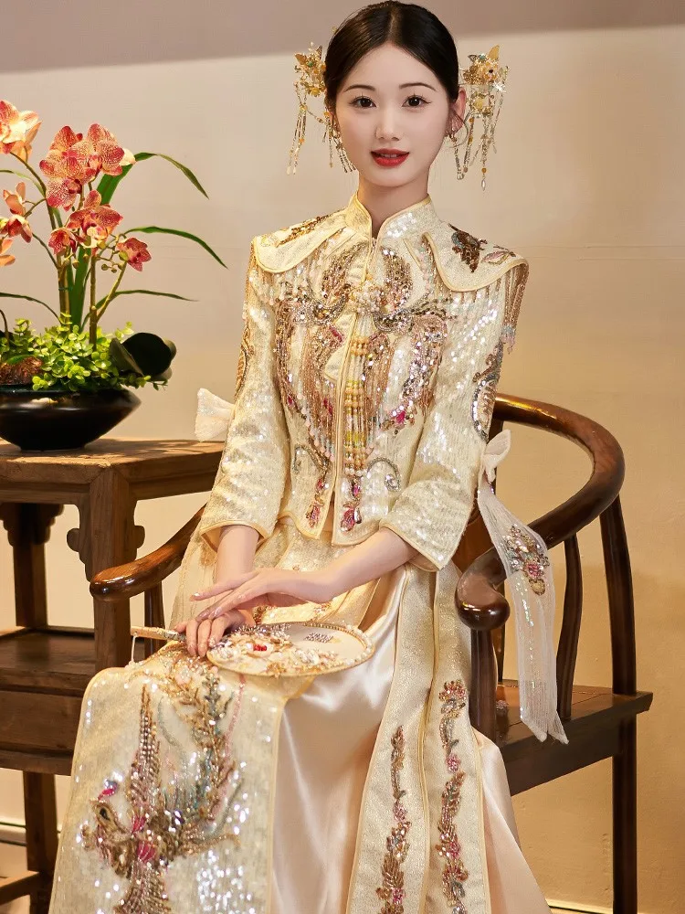 

Новое свадебное платье для невест в золотом нарядке, тост и кимоно в китайском стиле.