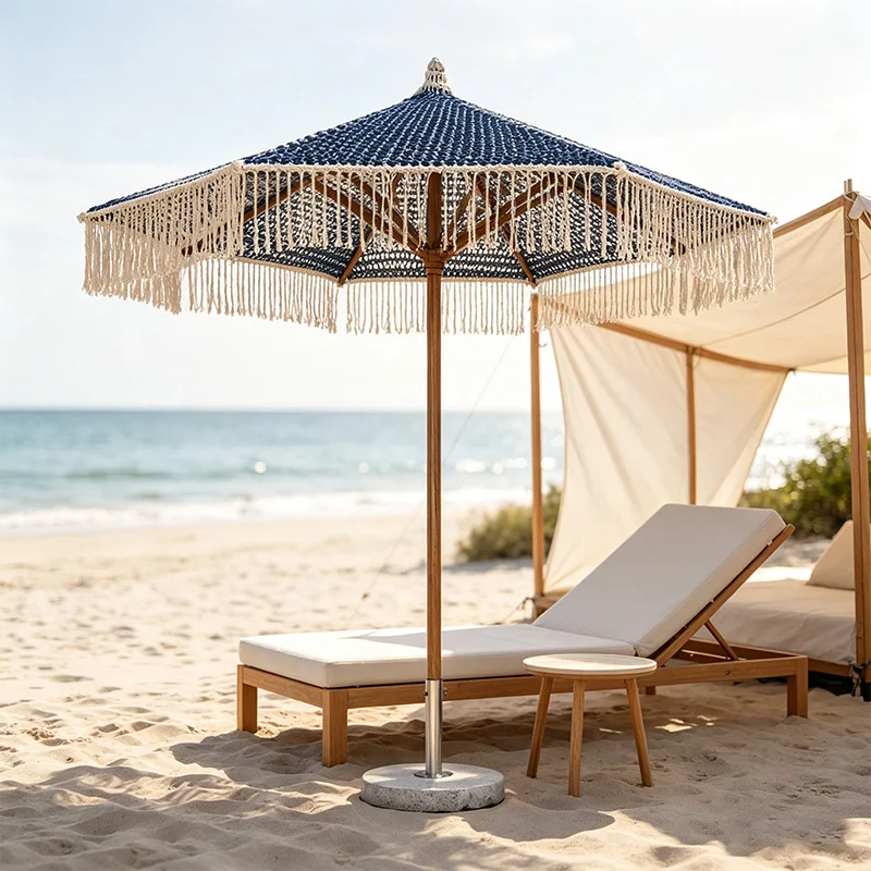 Modern Foldable Lightweight Outdoor Patio Umbrella Wholesale Synthetic Thatch Tiki Raffia Straw Parasols Rotational Tilt Garden