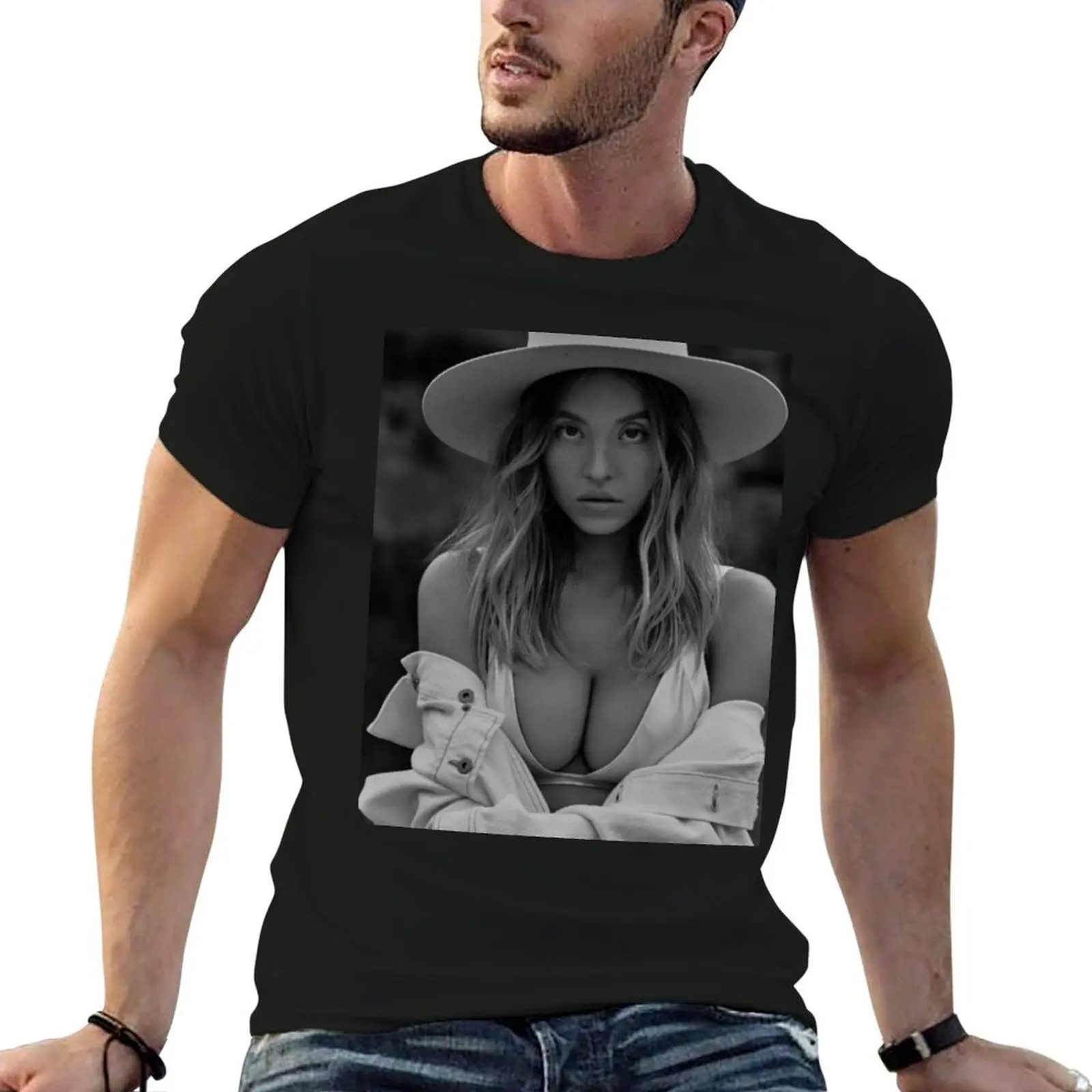 sydney sweeney art T-Shirt Anti-Pilling Casual T-Shirt