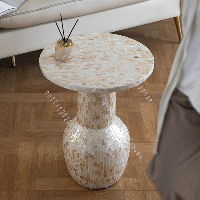 Nordic Creative Shell Coffee Table, Luxury Round Artwork Storage Side Table, Home Decor Furniture for Living Room