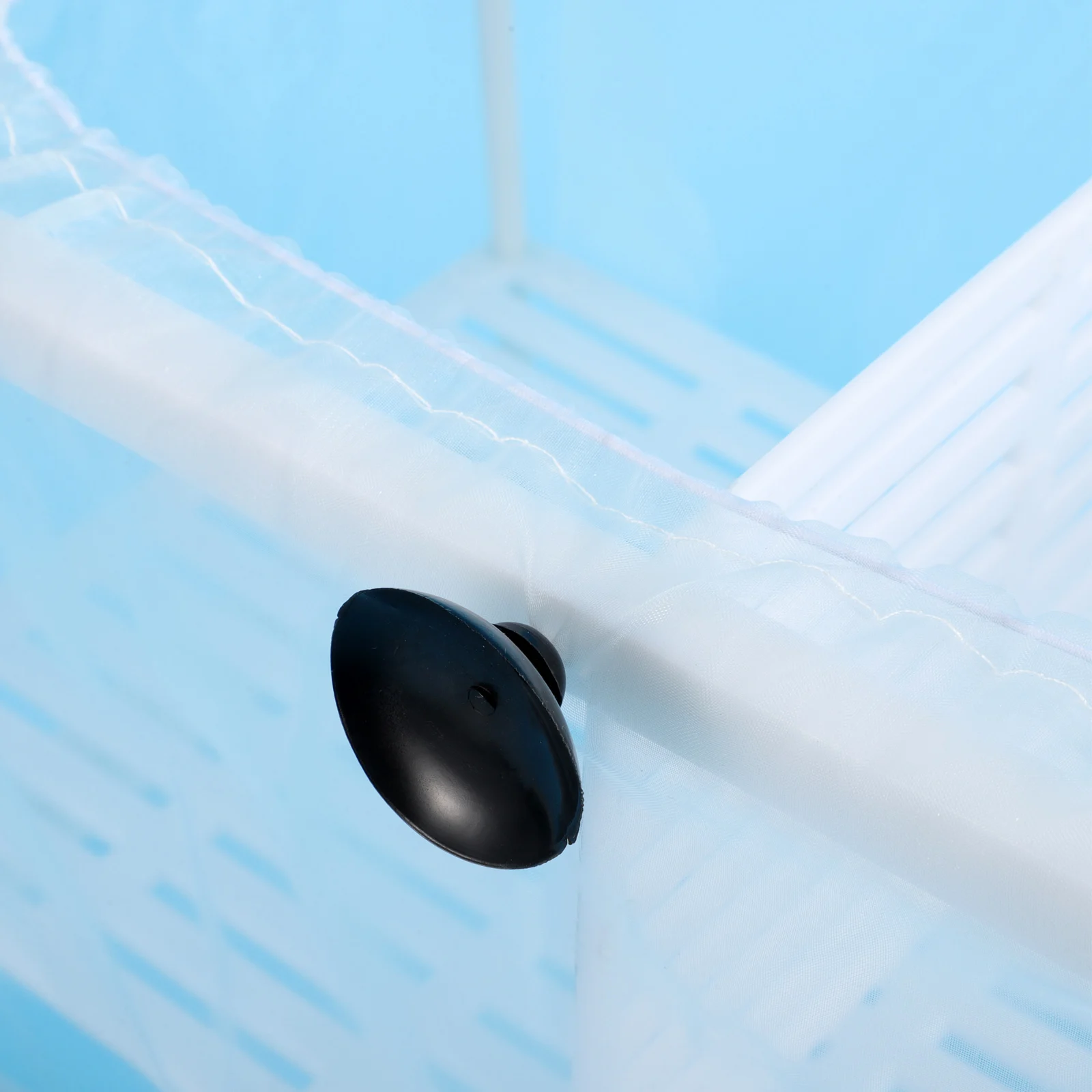 

Isolation Net Box Netting Aquarium Water Tank Hatchery Case Breeder Box for Small Incubation Pregnant Fish Juvenile Fish