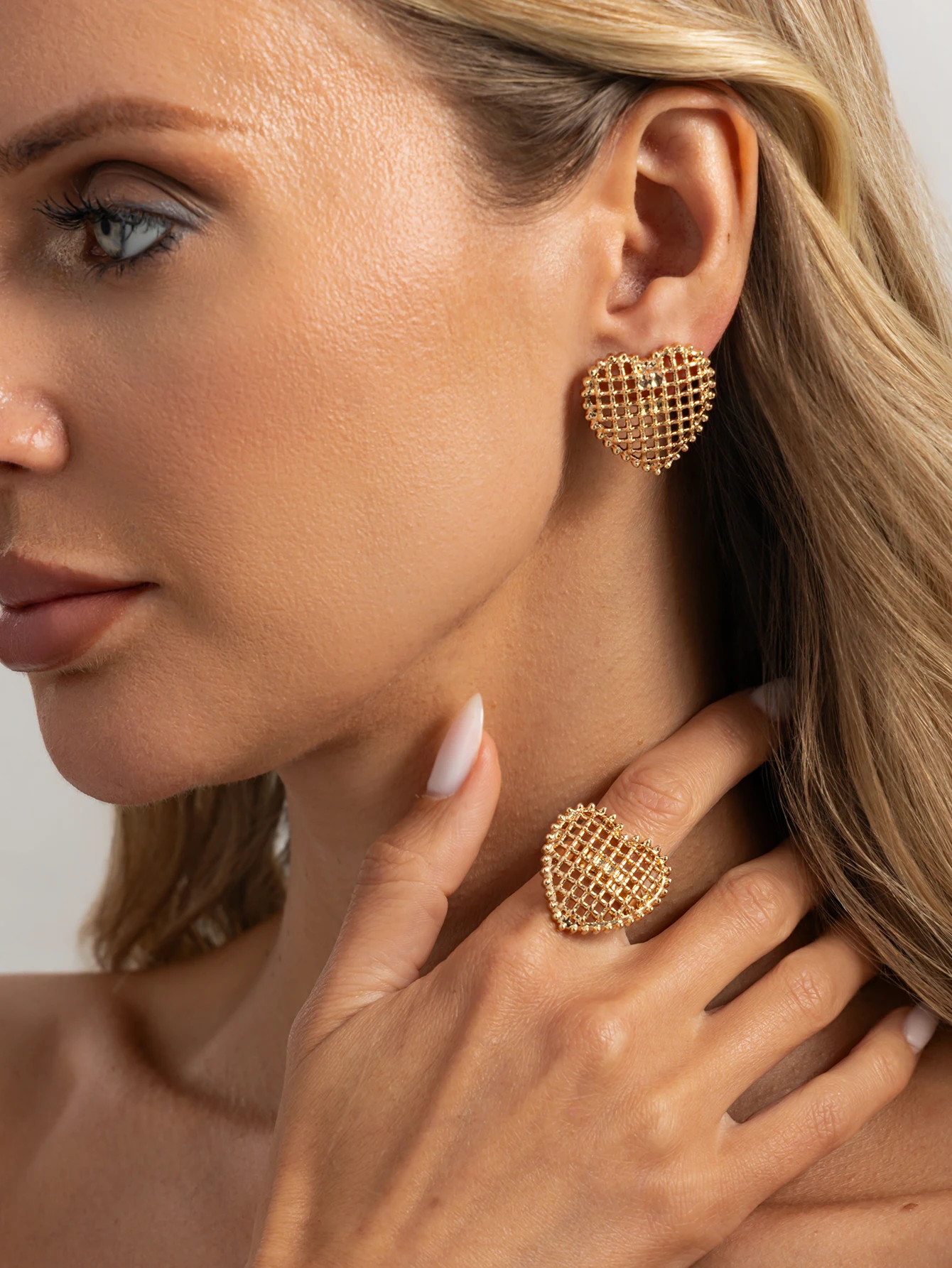 conjunto-elegante-de-aneis-em-forma-de-coracao-para-mulheres-acessorio-de-joias-simples-e-minimalista-conjunto-de-3-pecas