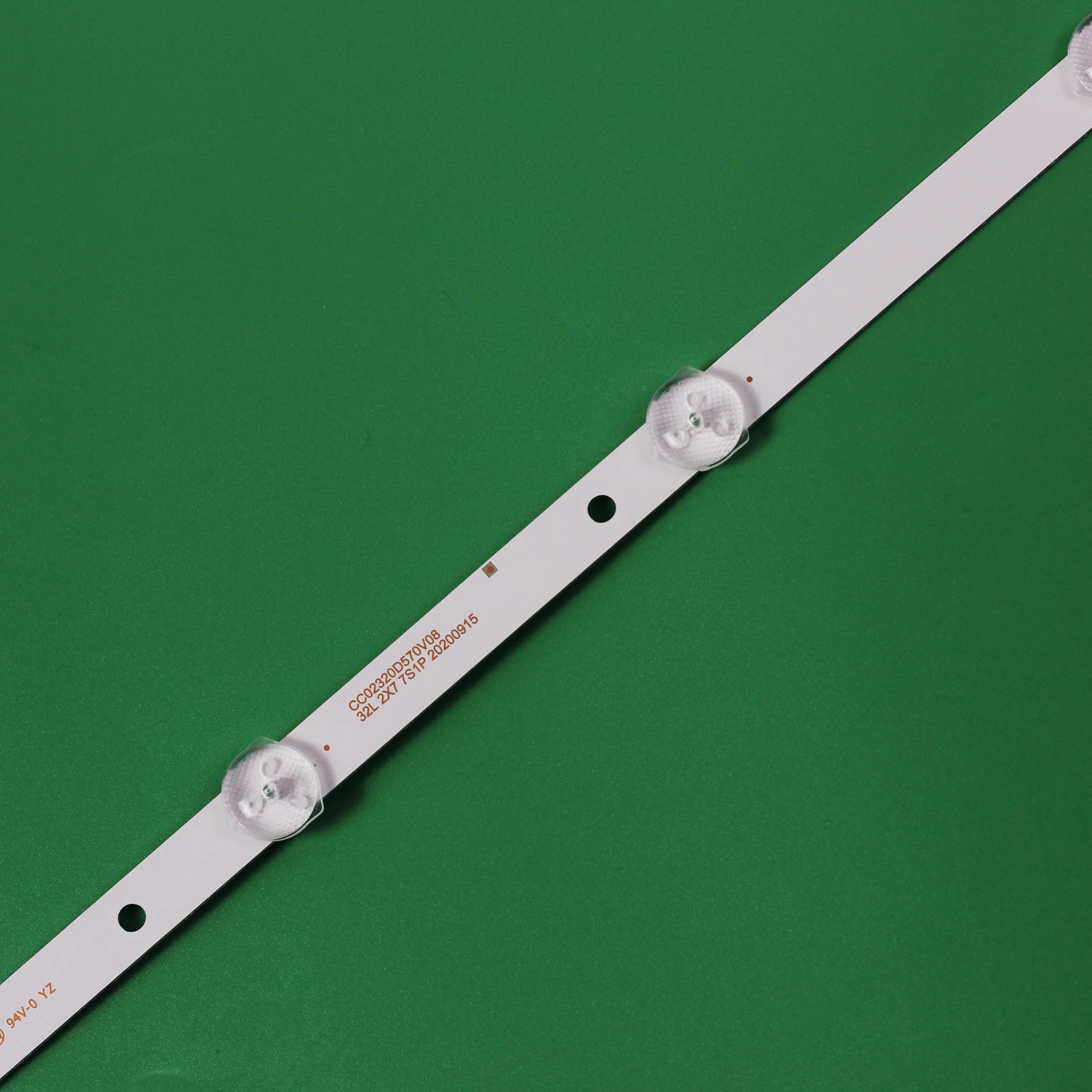 1/10/35set Strisce LED Retroilluminazione SW-LED32R301BT2 32LED06T2P CC02320D570V12 320L 32E9 7S1P 2X7 1210 H32D8000Q H32E8000Q H32D7000Q