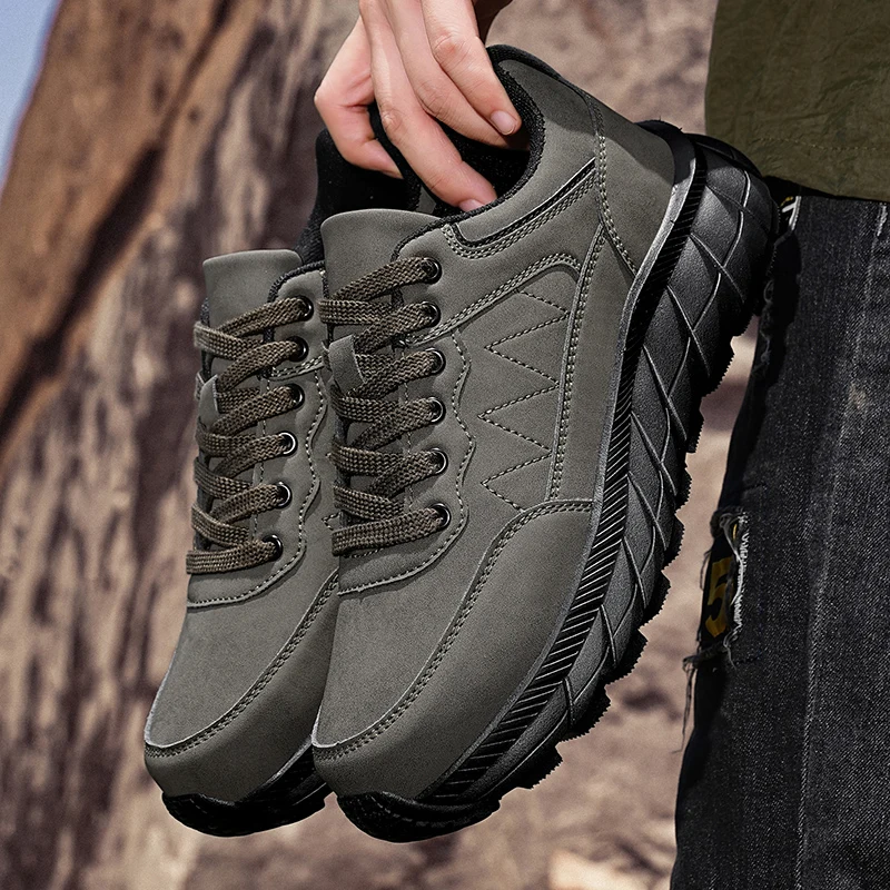 

Autumn/Winter Men's Outdoor Mountaineering Shoes, Leather Big Size Warm Hiking Shoes Thick-Tread Sporty Casual Shoes