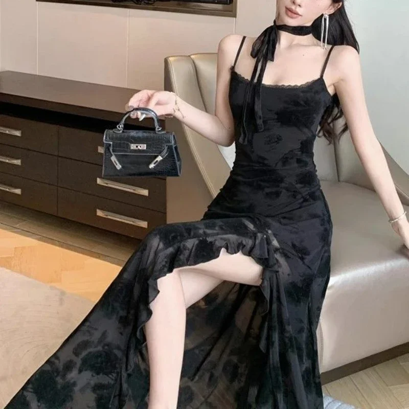 Czarna Koronkowa Sukienka Żakardowa typu Halter Damska Y2K Letnia Seksowna Rozcięcie Średniej Długości Wysoki Stan Cienkie Ramiączka Dopasowana Sukienka Cami Nowość 2025