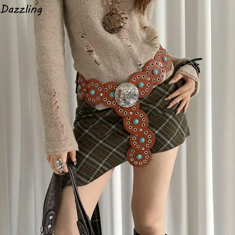 

Vintage Metal Round Buckle Belts Wide Y2K Hollow Out Belts Western Style Vintage Cowboy Waistband Decorative Jeans