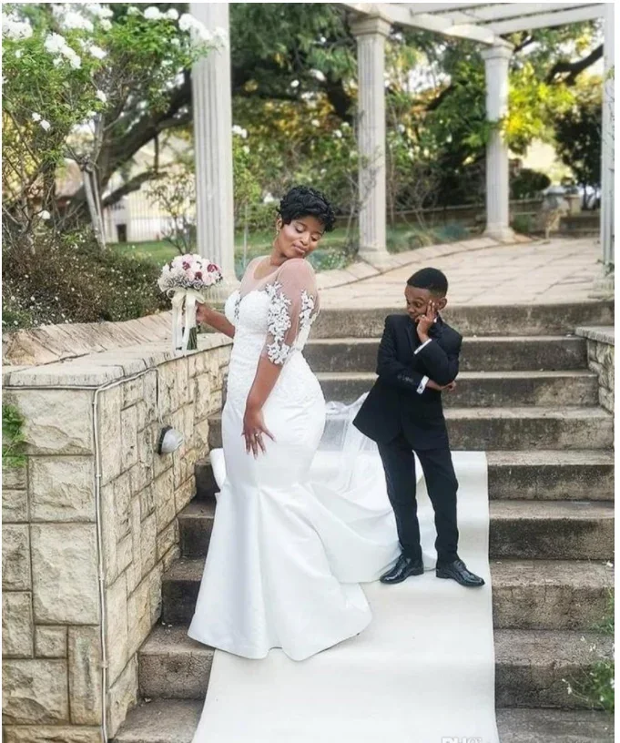 맞춤 제작된 화려한 레이스 웨딩드레스, 반팔 스윕 트레인 프린세스 베스티도 데 노비아 가든 컨트리 브라이덜 가운