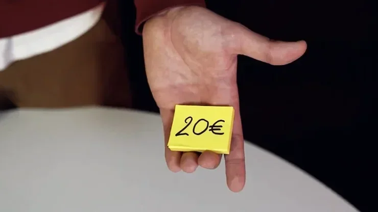 Visual-Struck by Axel Vergnaud Visual Drawing Magic Trick Post It Note Signed Card Transformation Close Up Magic Gimmick