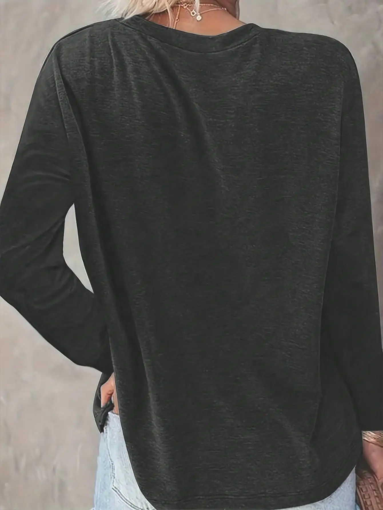 2026 Damen Frühling und Sommer Lässiges Slogan-Hunde-Print Rundhals Einfarbiges Langarm-Pullover T-Shirt – Detail 11