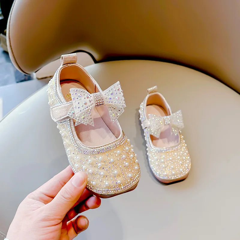 Girls' Leather Shoes 2024 Spring New Fashion Rhinestone Pearl Girls' Cute Bow Temperament Princess Shoes for Party Wedding Show