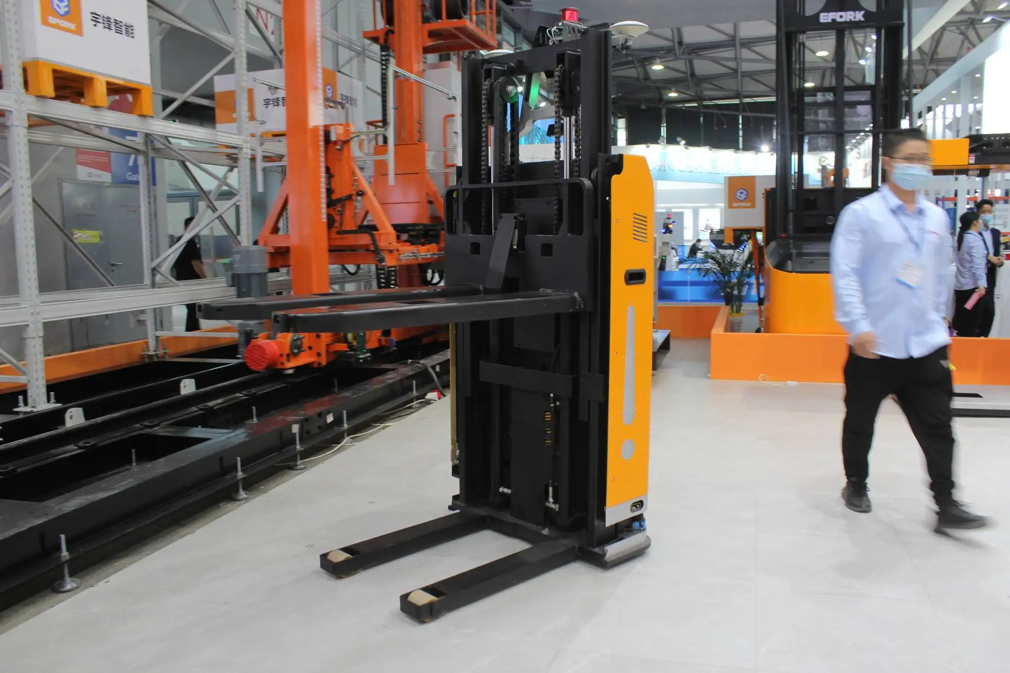 Deposit Price 2000kg 3m Lift Industrial EFORK Robot AGV Forklift Smart Pallet Truck Automated Handling