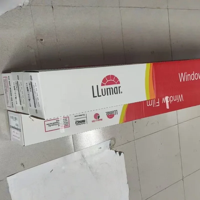 

LLumar 15% VLT Nano Ceramic Премиум-тонировочная пленка для окон Высокая инфракрасная возврат 99% УФ-блок ПЭТ-материал для боковых окон автомобиля