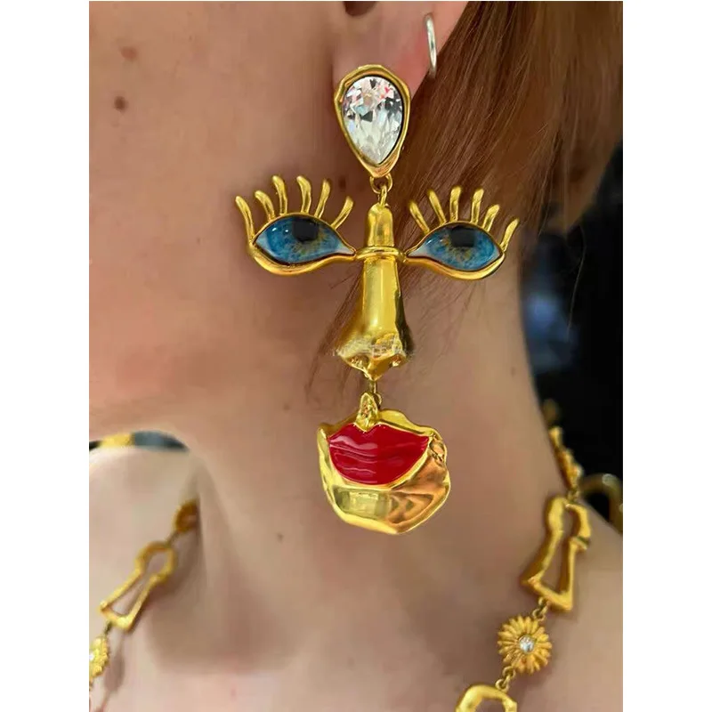 Vintage Women Personality Unique Lips Nose Evil Eyes Stud Earring Devil's Eye Nose Portrait Jewelry Earrings Accessories