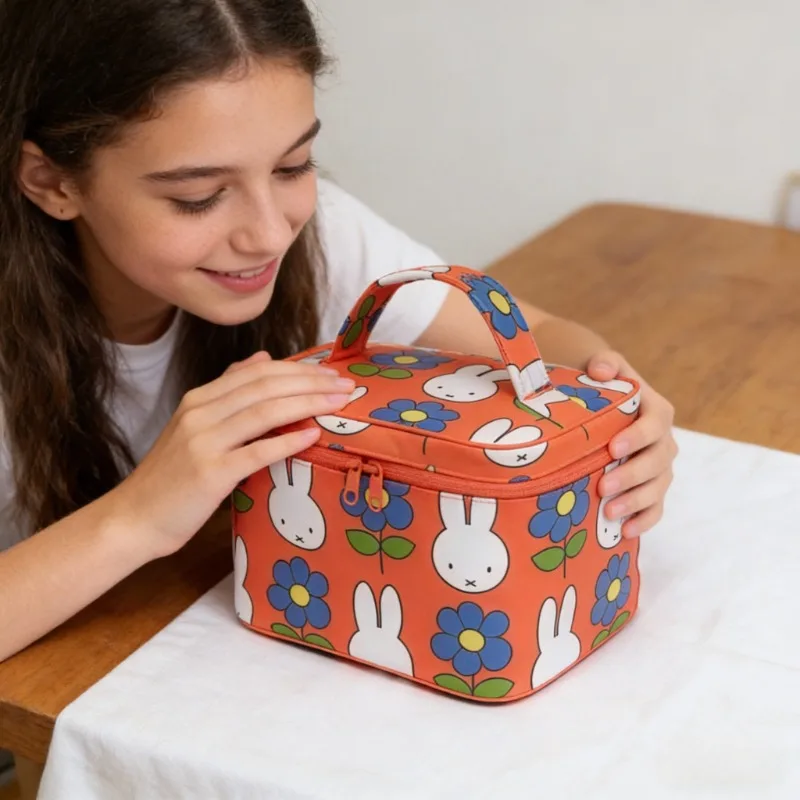 

Популярная косметичка серии Miffy с героями мультфильмов, креативная изысканная портативная сумка с милым принтом, большая вместительная дорожная сумка для хранения