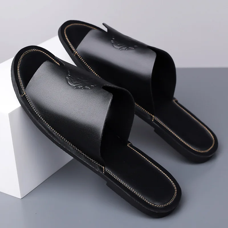 Summer New Men Shoes Leather Slippers Flat Casual Slides Young Man Cool Beach Shoes
