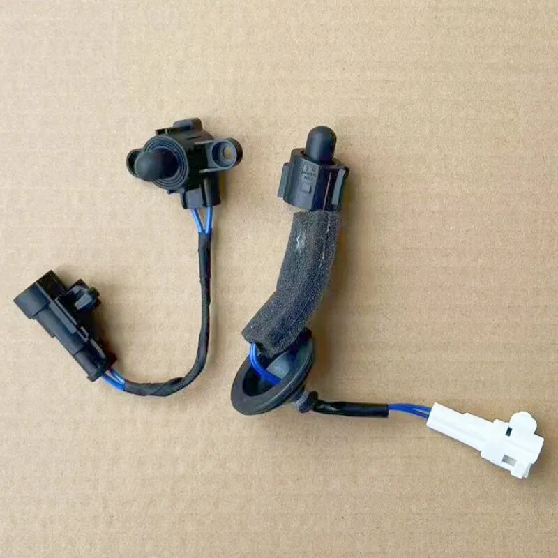 Black and White Cat Back Door Lock Switch Euler Cat Trunk Switch Button Micro Switch For Greatwall ORA R1