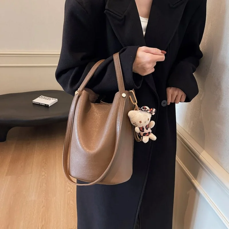 

Women's Messenger Bag Crafted From Copperhead-Print Leather Boasting Elegant Cyprus High-End Lasting Spacious Soft Style