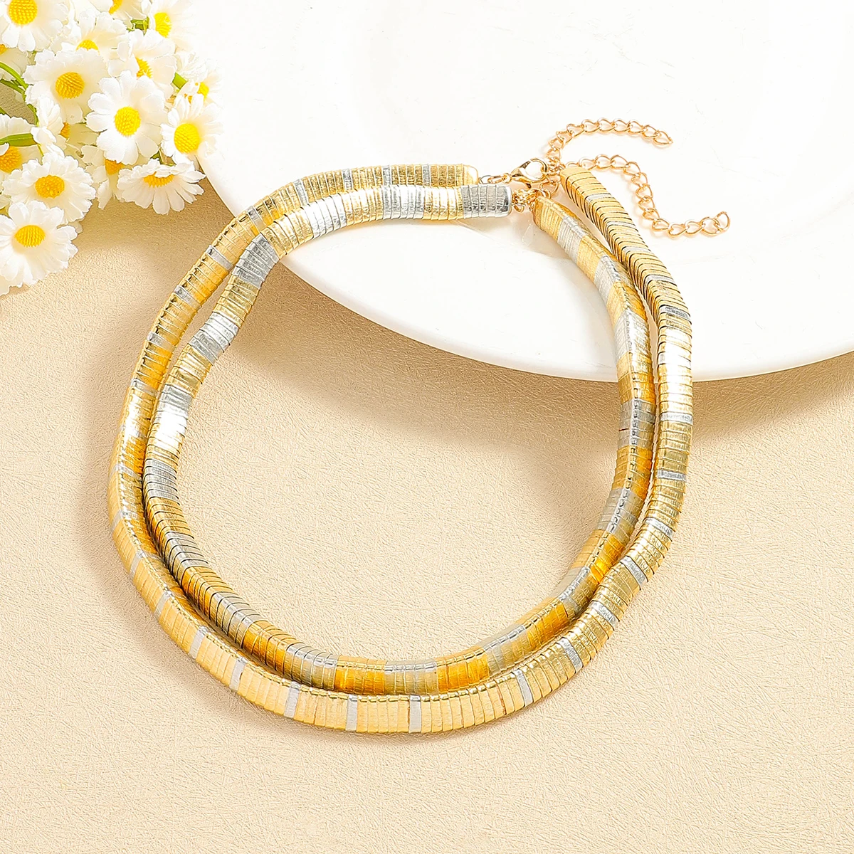 

New Multi Layer Fashion Personalized Geometric Necklace For Women Banquet Party Neck Accessories High Luxury Vintage Jewelry