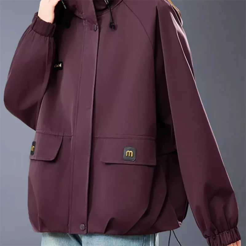 

2025 женские модные топы с капюшоном, пальто, осенняя женская однотонная ветровка, куртка в Корейском стиле, новый плащ большого размера 4XL, верхняя одежда