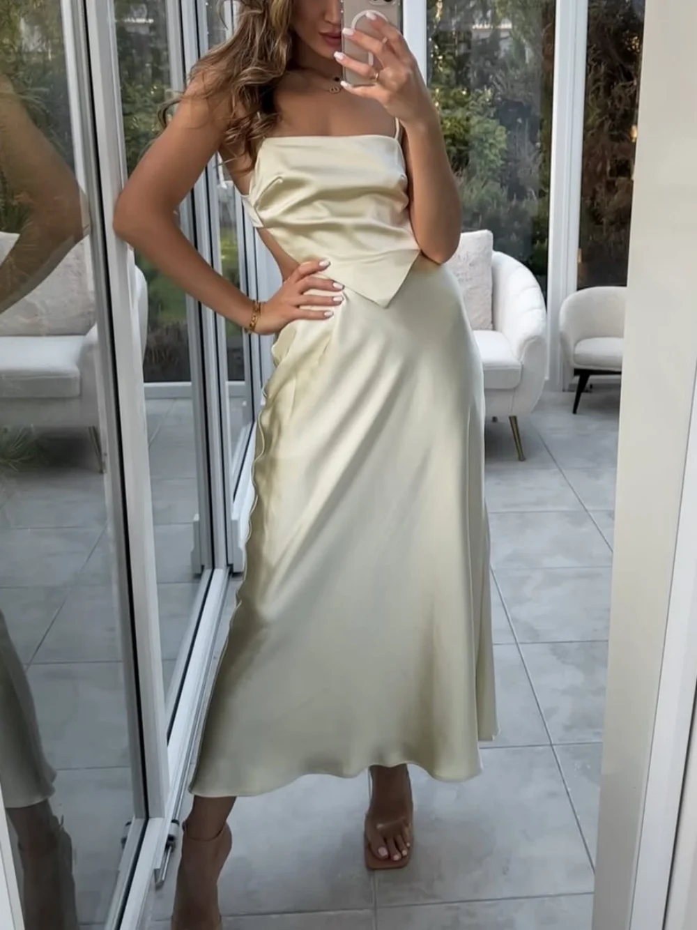 Robe Maxi de plage Sexy pour femmes, mode d'été, sans manches, fermeture éclair latérale, Texture satinée, dos nu, à lacets, robe à bretelles décorée