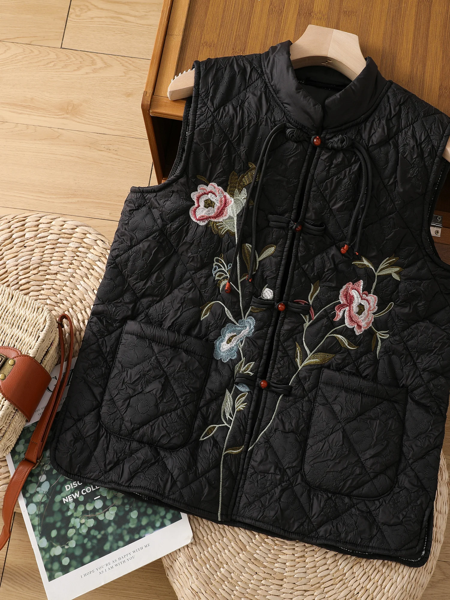 Elegant Chinese Style Embroidered Cotton Vest Women's Stand Collar Jacket with Button for Autumn Winter Thickened Warm Outerwear