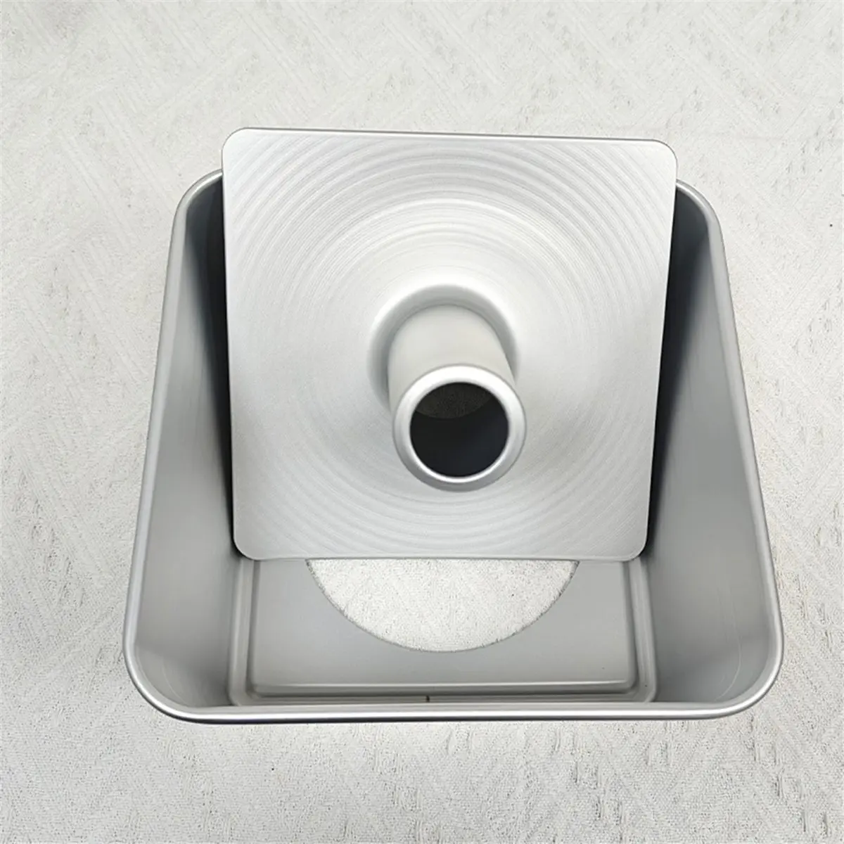 Utility Design Square Tube Cake Pan,18-Cup Recipes, 9 Inch Anodized Aluminum Angel Food, Chiffon & Pound Cake Pan 9 X 9 X 4.5 in