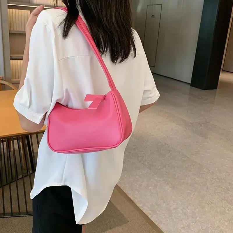 

Pretty New 1 Pcs Shoulder Bag Trendy Underarm Handbag Versatile Niche Solid Color Mobile Phone Bag Girls' Shoulder Bag Handbag
