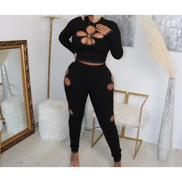Sexy Long Sleeved Top Woman Hollow Out Four Leaf Elastic Stripe New 2025 Autumn Winter Collection Solid Color Tight Fit T-shirt