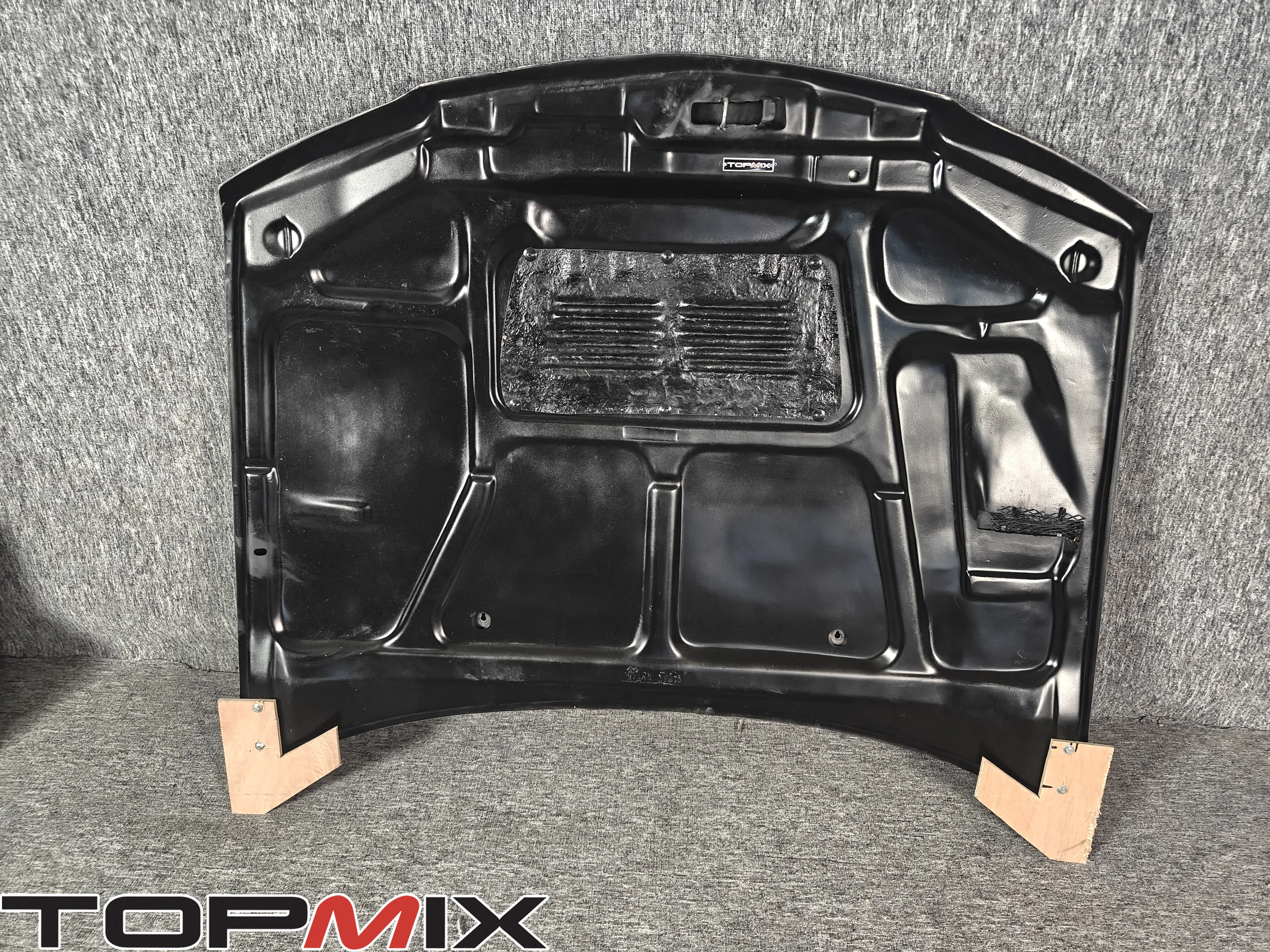 Real Carbon Fiber front hood with fit for Mitsubishi Lancer Evolution IV