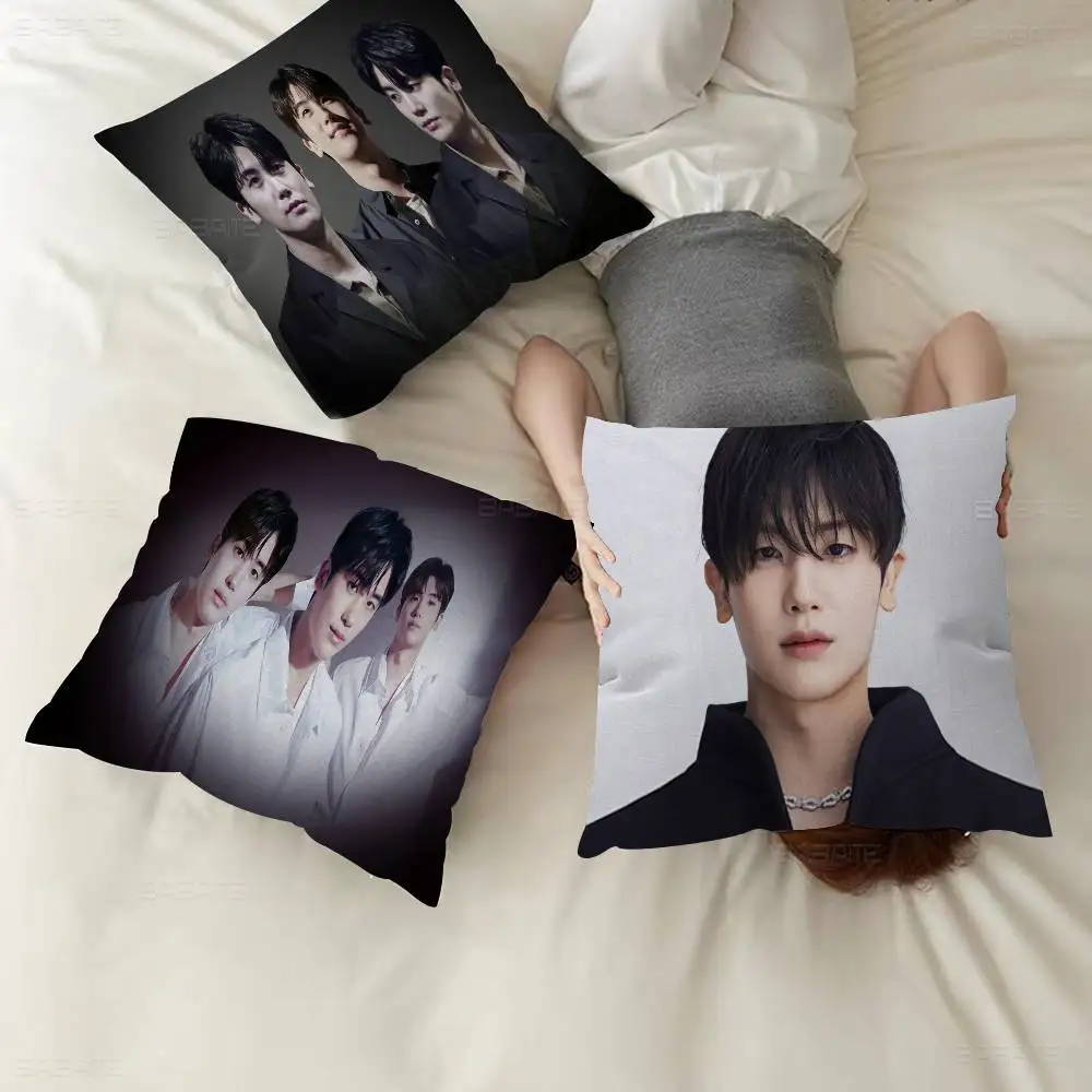 

Star P-park Hyung S-sik Maple Design Cushion Cover Happy Autumn Harvest Decor Holiday Decorati Pillow Cover