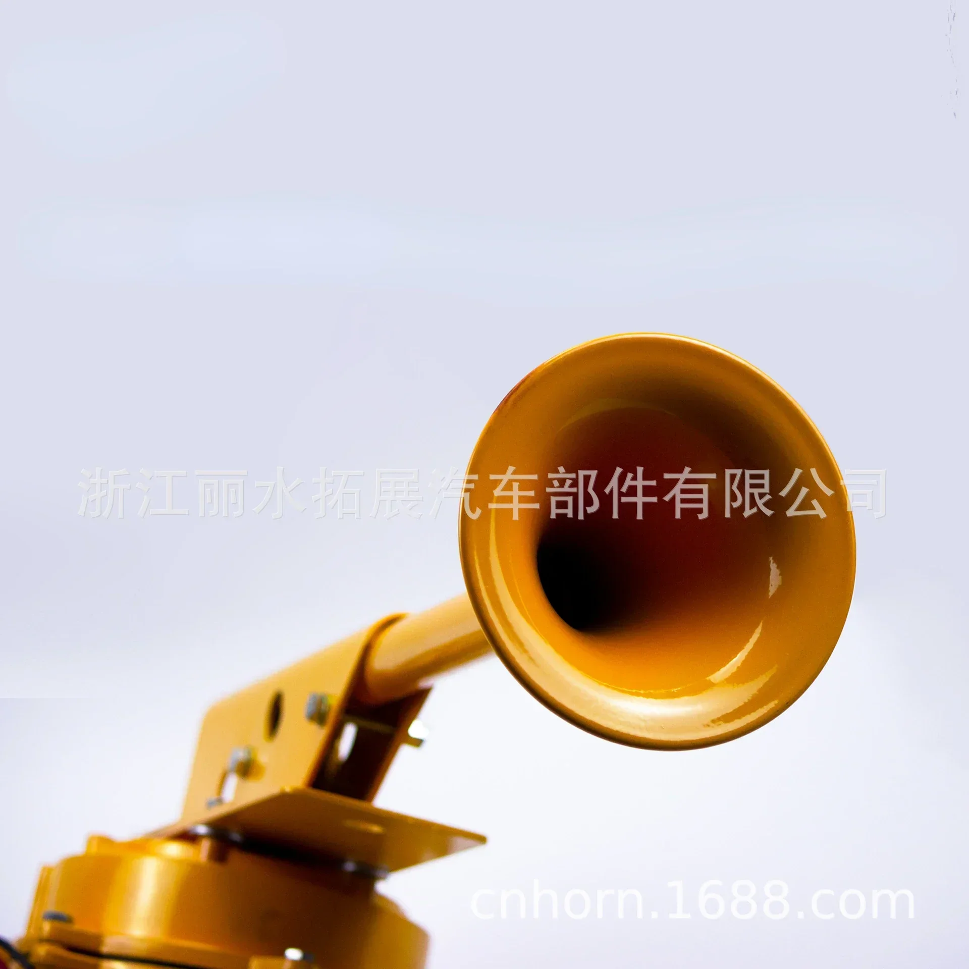 

Durable 1 Pcs Truck Horn 12/24V Yellow Boat Horn 150DB Truck Electronic Horn