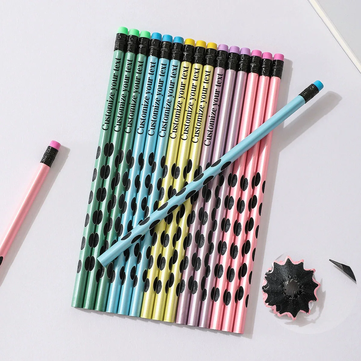 30 Pearlescent Black Wooden Pencils, Customizable with the Desired Text, as an Exclusive Gift. Hb Triangular Barrel with Thick Lead, Student Writing Pencils with Hole Design to Correct Grip Posture, Suitable for Sketching, Drawing, and Writing. Made with Durable and Comfortable Wooden Structure, Ideal for Schools, Offices, and Art Supplies