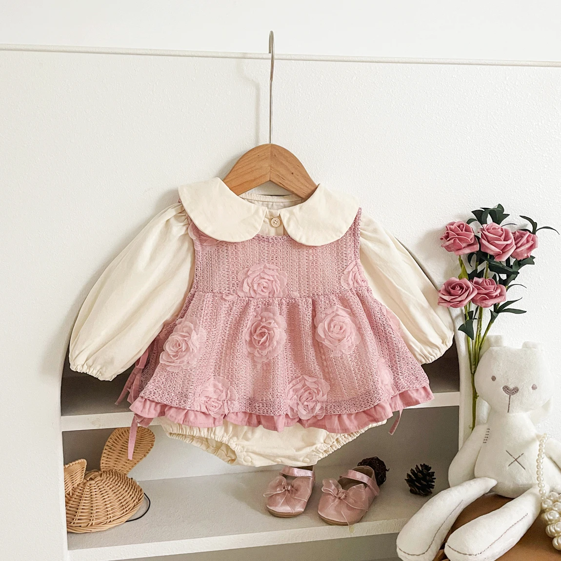 Autumn and Winter Baby Female Infant Korean-style Long Sleeve dress Rose Lace Vest Contrast Two-piece Suit