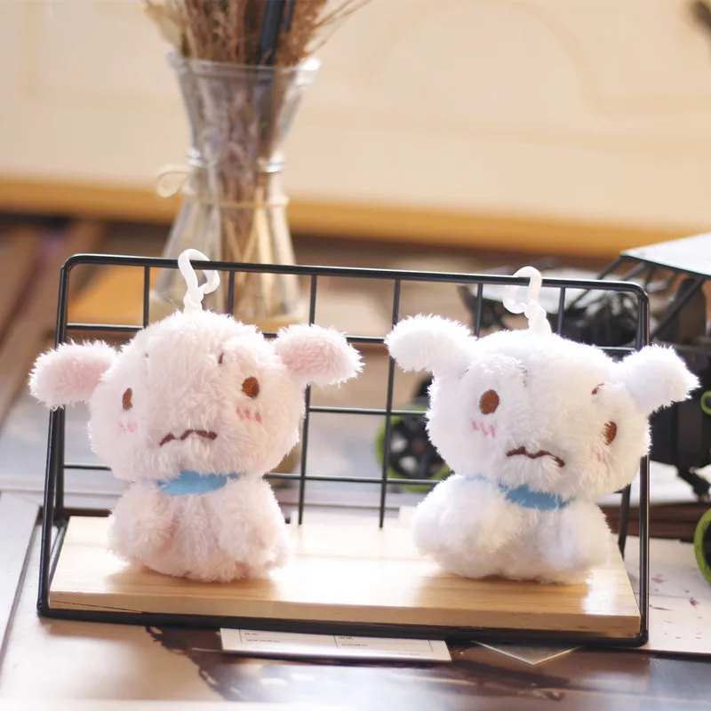 2025 Kawaii Crayon Shin-Chan Figurki Anime Kreskówka Różowa Pluszowa Lalka Breloczki Zawieszka do Torebki Dziewczęcej Prezent dla Dziewczyny Zabawki dla Dzieci